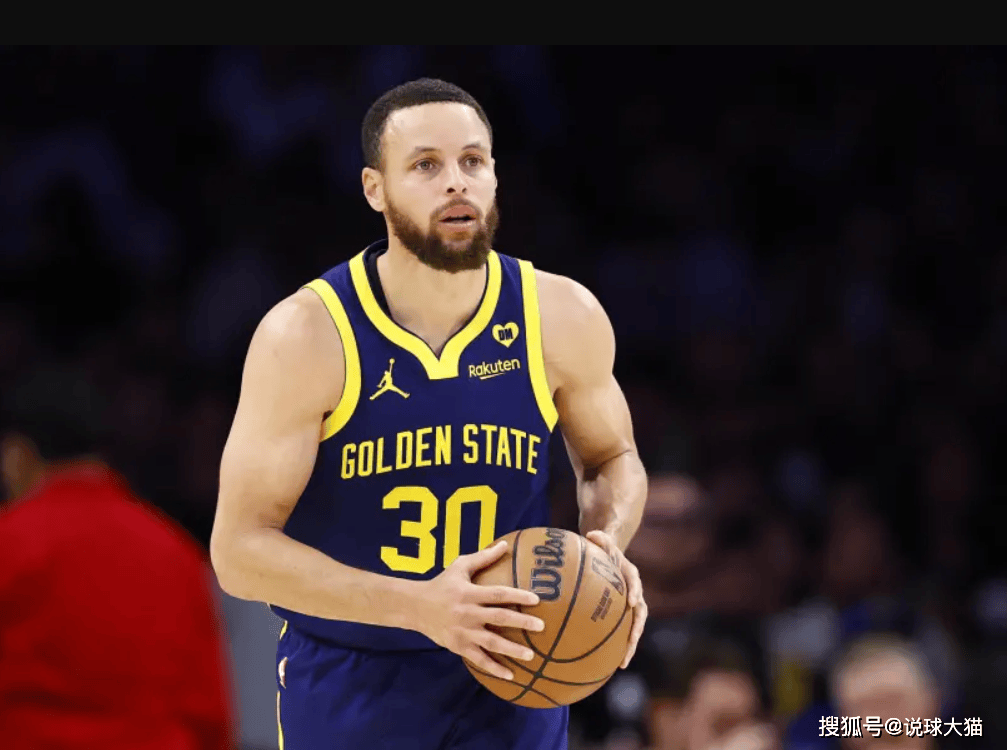 广东宏远赛后内部沟通科维托娃连续十二场比赛得分超过回归赛场，深圳男篮绝杀压哨瞬间刷屏的简单介绍